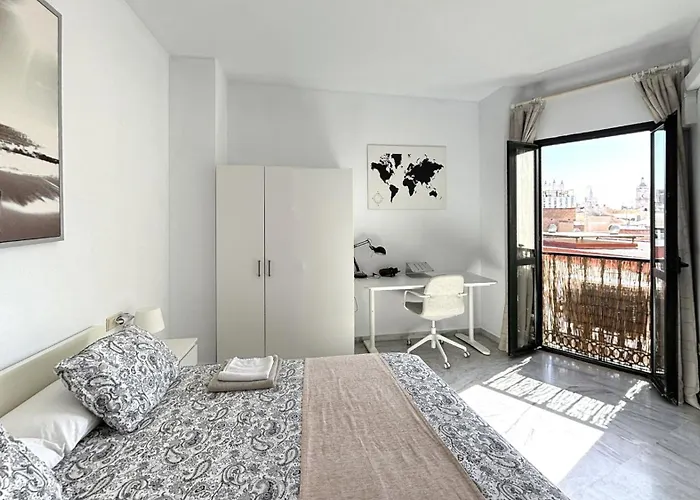 Exclusive Malaga Apartments With Cathedral Views And Auto Check-In