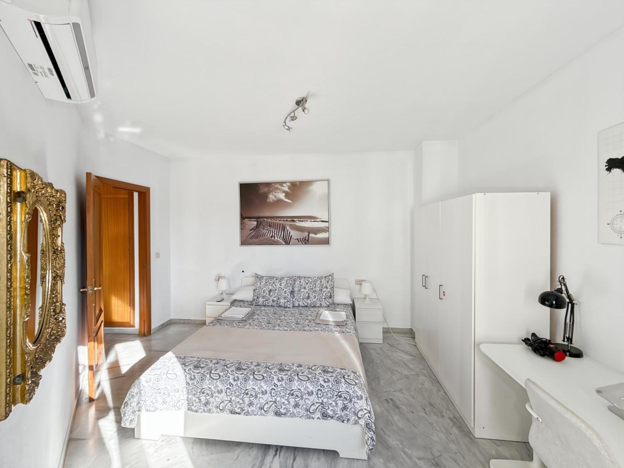 Exclusive With Cathedral Views And Auto Check-in Appartamento *