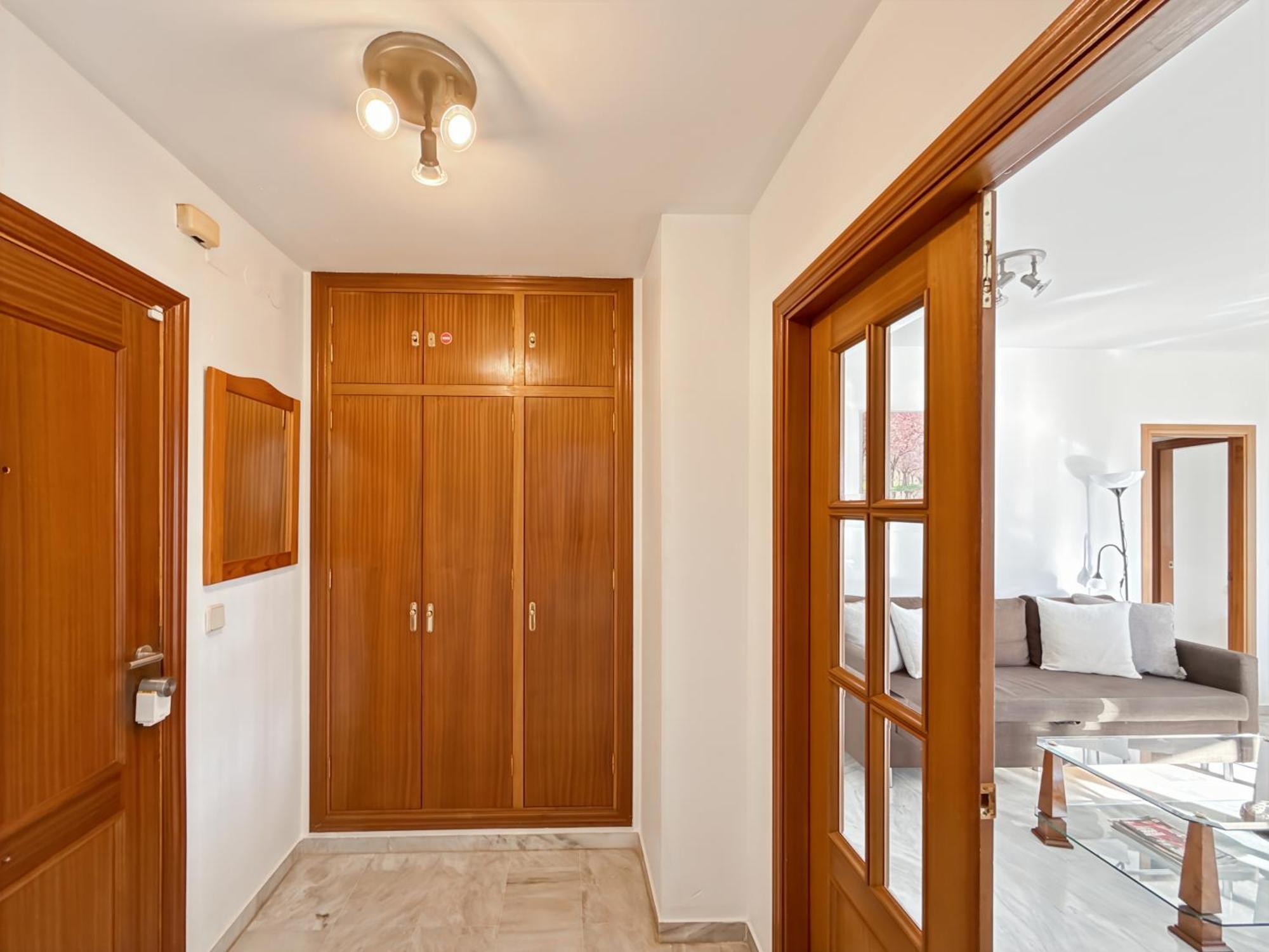 Exclusive With Cathedral Views And Auto Check-in Appartement